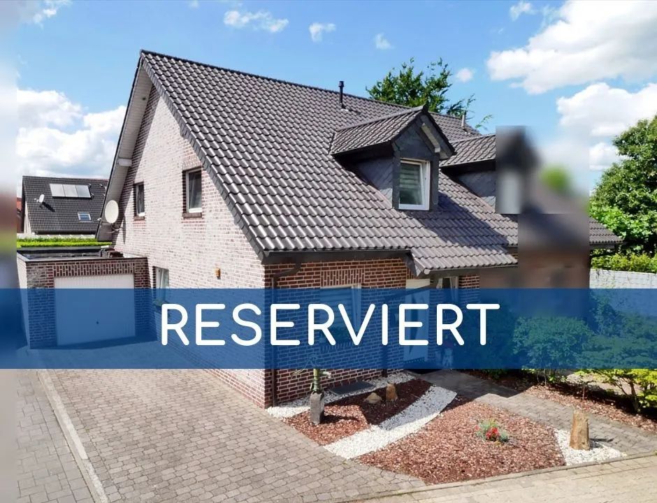 – R E S E R V I E R T – Neuwertige Doppelhaushälfte mit Garage, Vollkeller und schönem Garten in Kleve